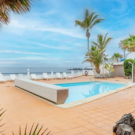 Spacious With Breath-taking Ocean Views, 13 Appartamento *