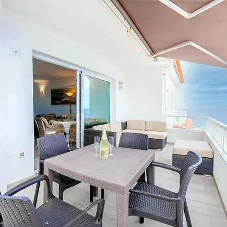 Spacious With Breath-taking Ocean Views, 13 Appartamento Puerto de Santiago (Tenerife)